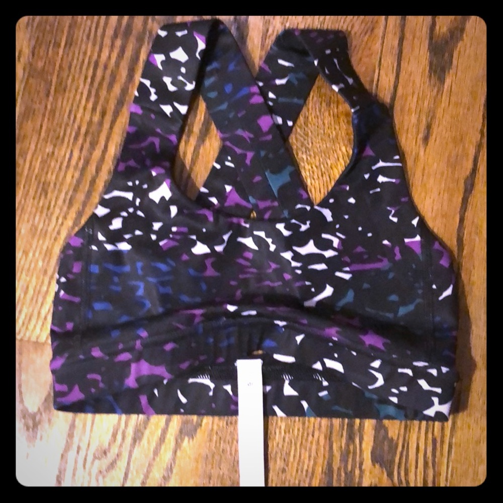 Size US 2 sized lululemon sports bra